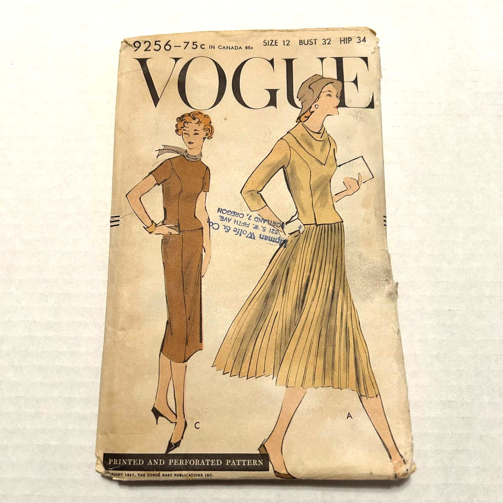 Vogue Vintage 1950's Pattern #9256‎ Dress and Scarf Size 12